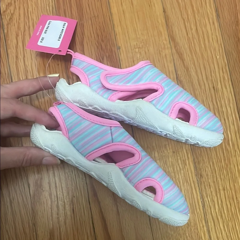 ZOOGS Pink and Blue Slip-On Water Shoes with Cushioned Sole Size 8